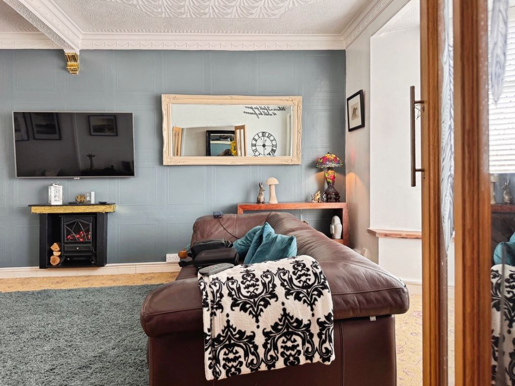 Property photo 2 of 41 4610364