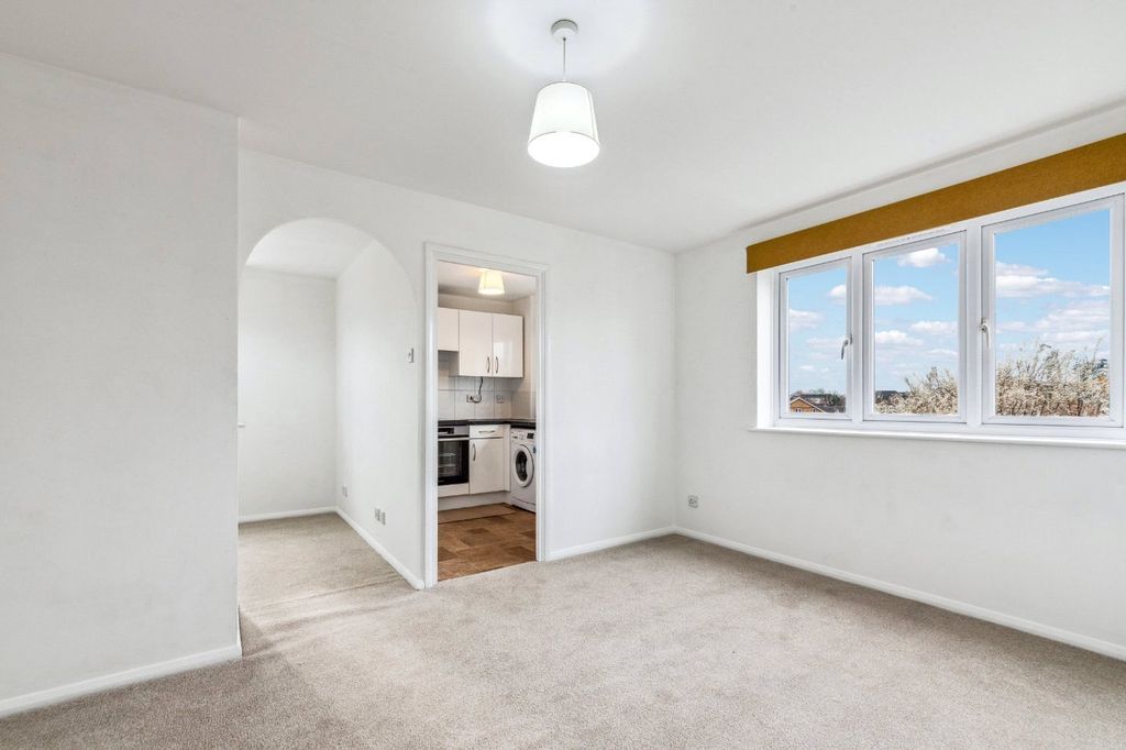 Property photo 1 of 8 Picture No. 08