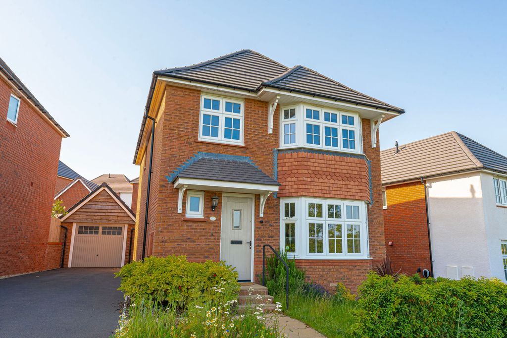 Property photo 1 of 38