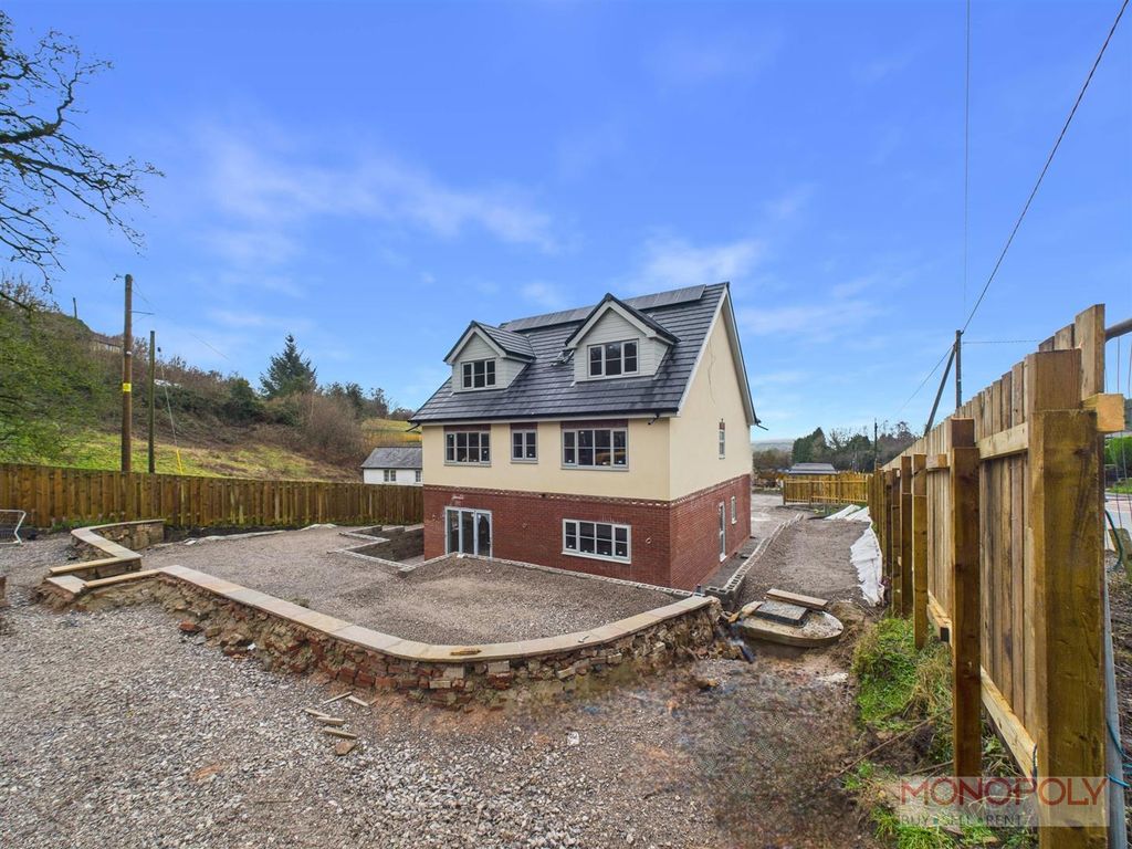 Property photo 2 of 20 Cam01943G0-Pr0600-Still006.Jpg