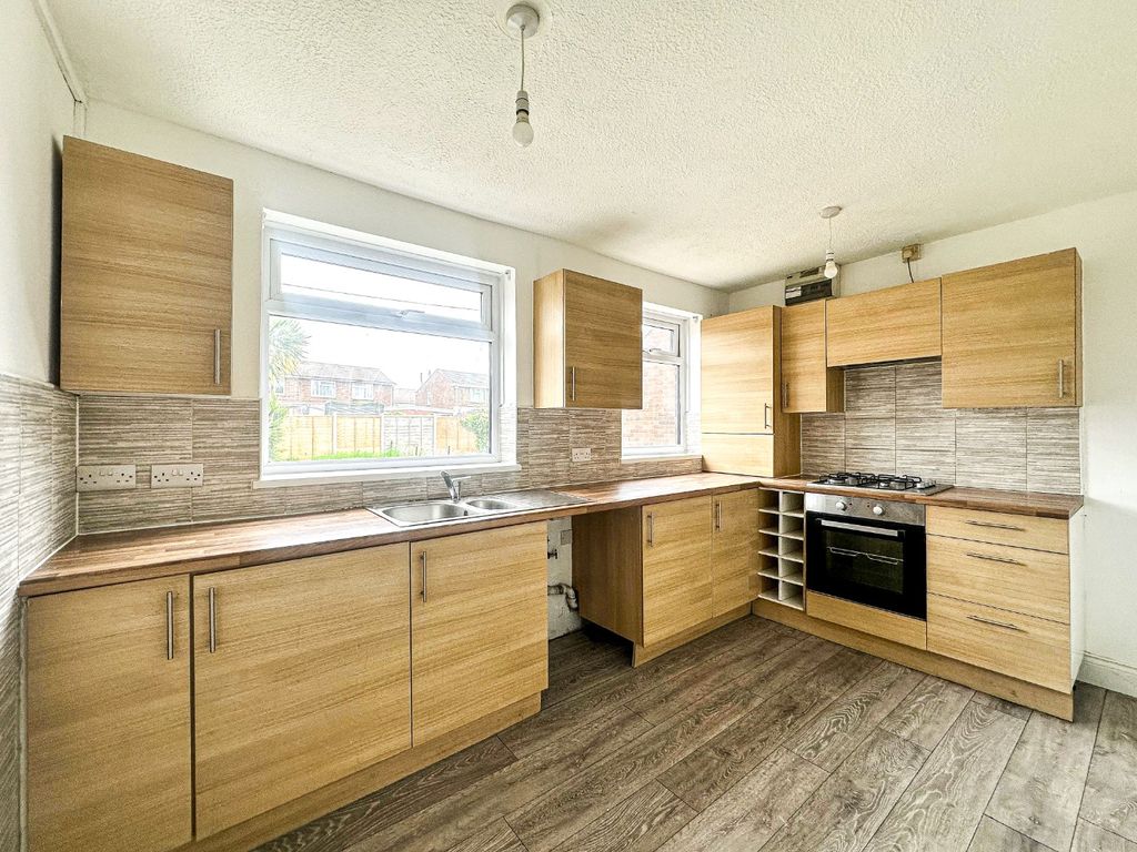 Property photo 3 of 15 5113067