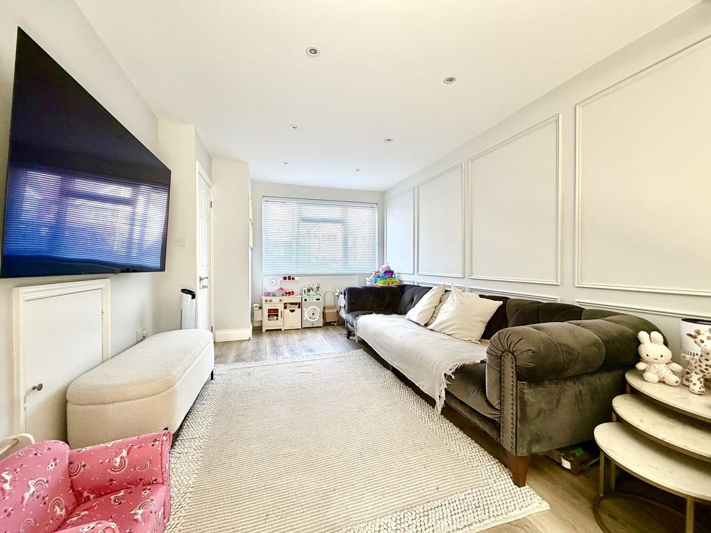 Property photo 2 of 9 Not Specified