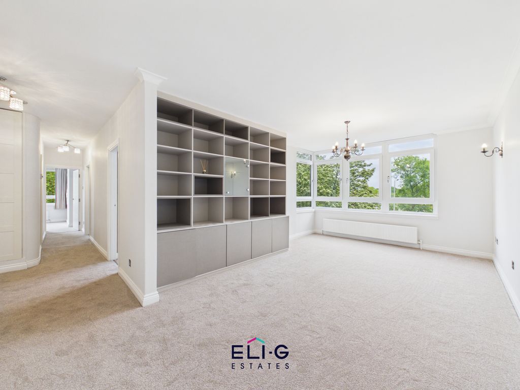 Property photo 1 of 13 3 Bed Flat To Rent Westchester Court, London Nw4