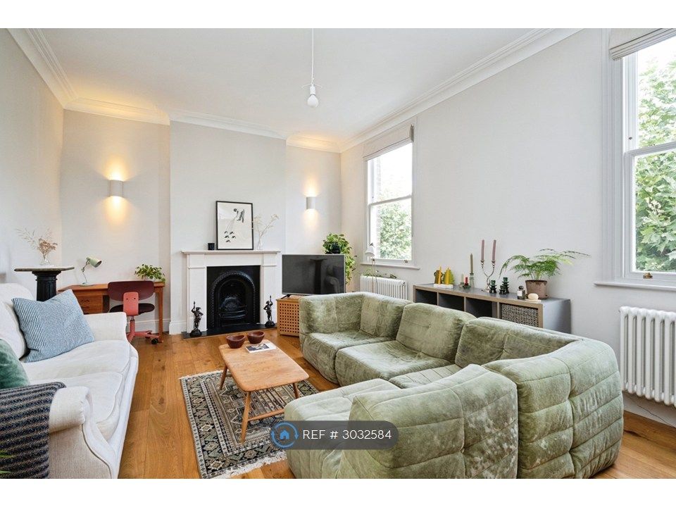 Property photo 2 of 21