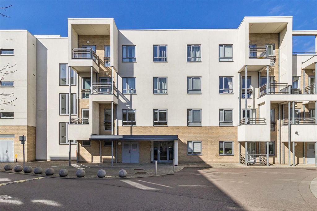 Property photo 1 of 21 24_76461.Jpg