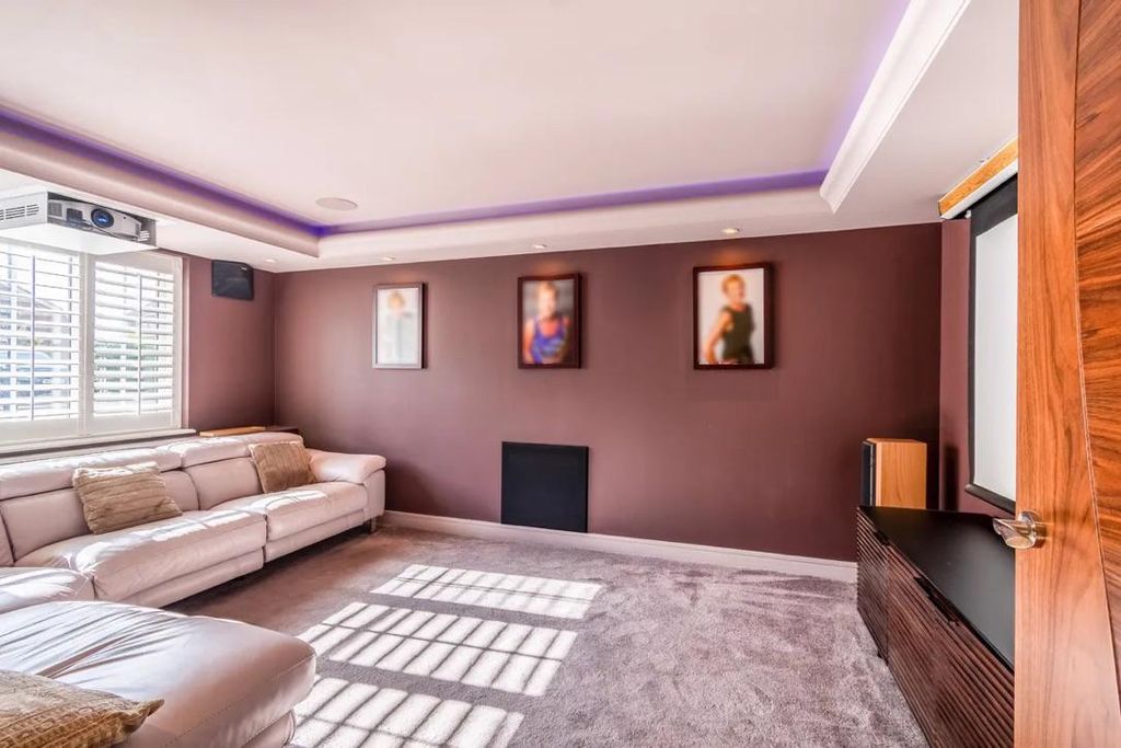 Property photo 3 of 18 Cinema Room/Lounge