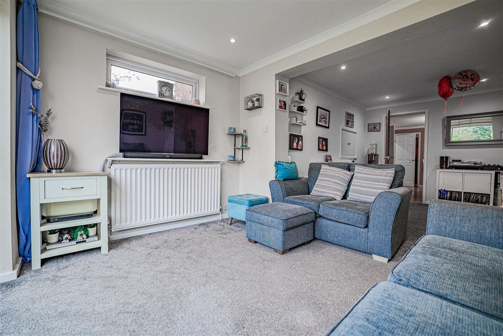 Property photo 3 of 34 980A1687.Jpg