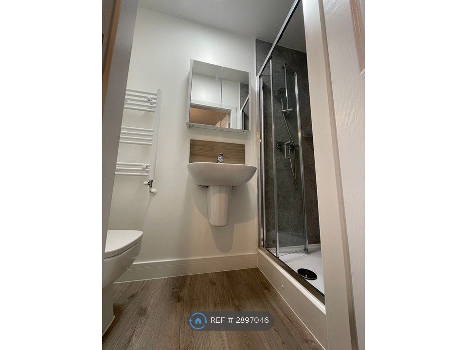 Property photo 3 of 3