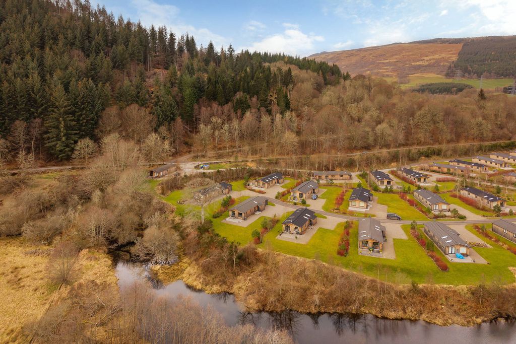 Additional image 32 of 3 bed chalet for sale28 Balloch Park, Aberfeldy PH15