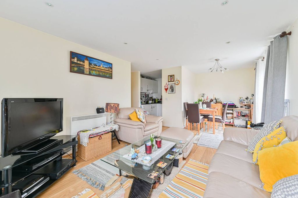 Property photo 1 of 7