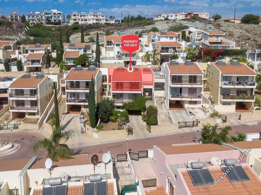 Property photo 1 of 22