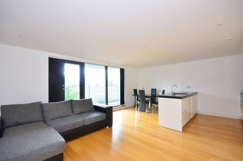 Property photo 2 of 7