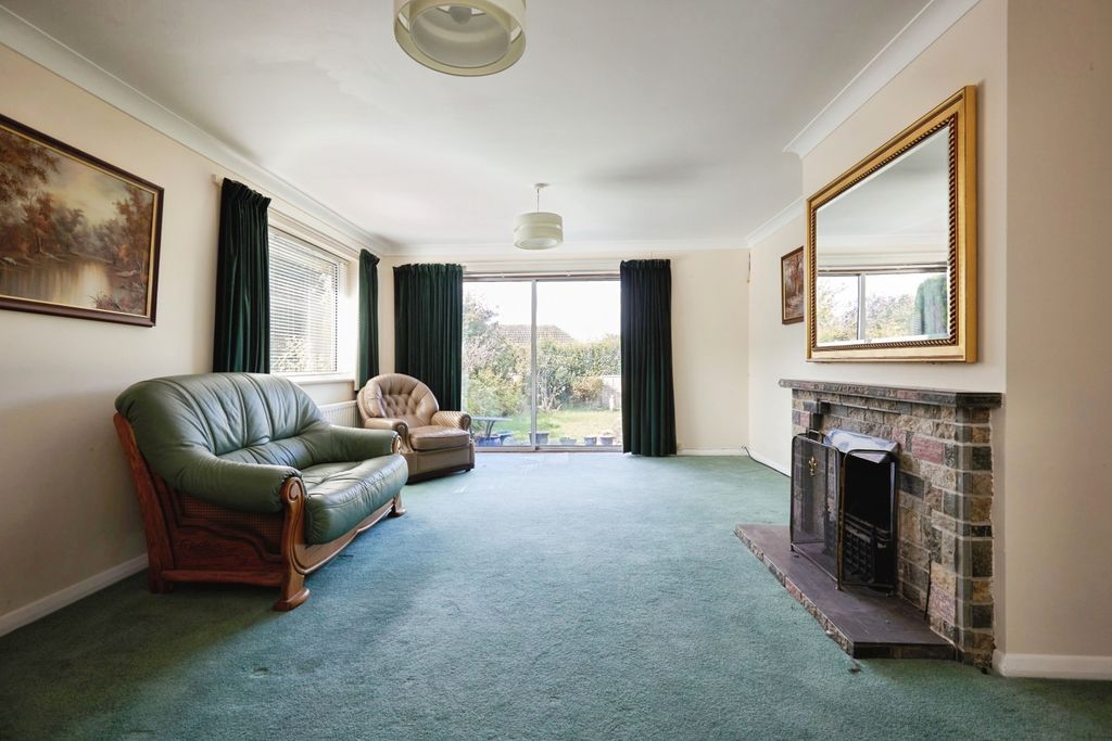 Property photo 2 of 13 Image 1