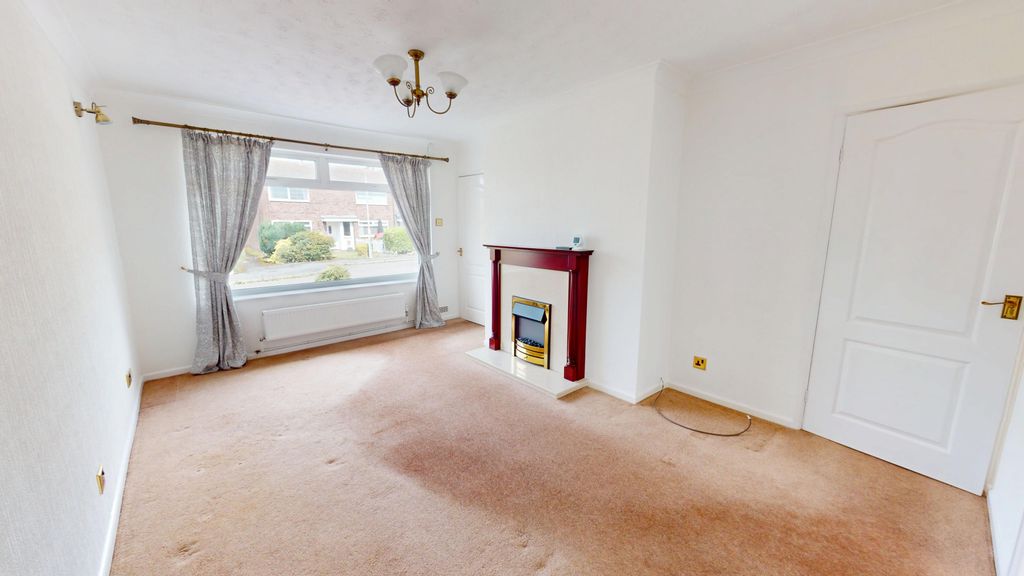 Property photo 3 of 9