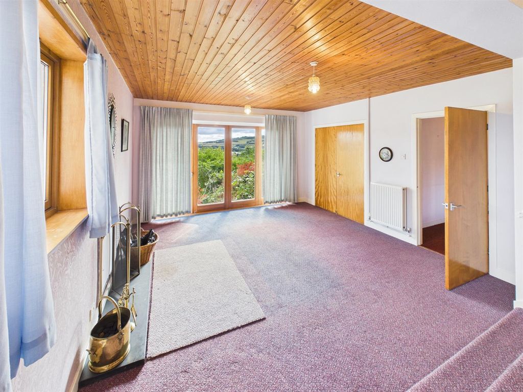 Property photo 2 of 25 Cam03924G0-Pr0137-Still013.Jpg