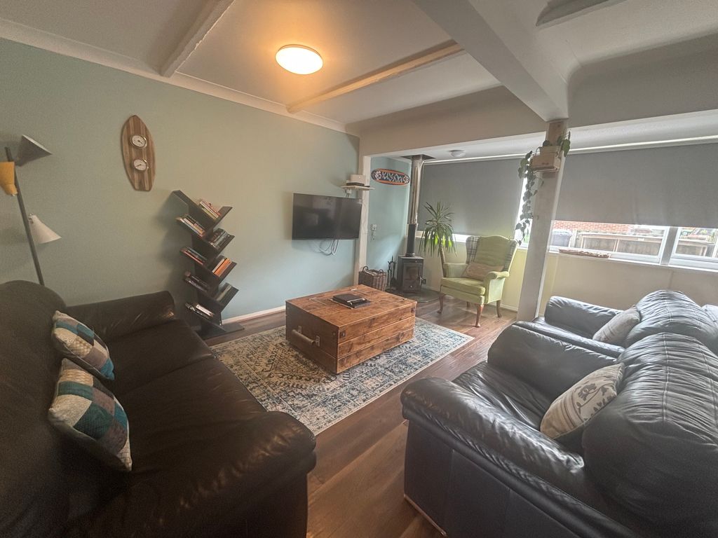 Property photo 2 of 16 Image