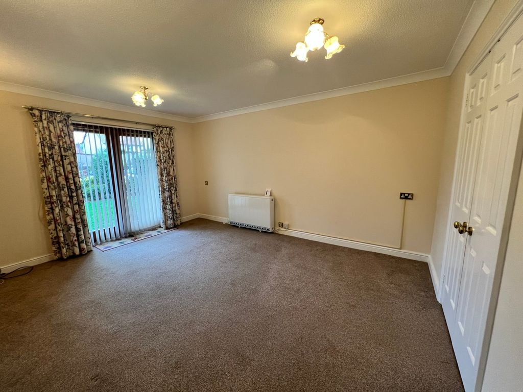 Property photo 2 of 9 Picture No. 03