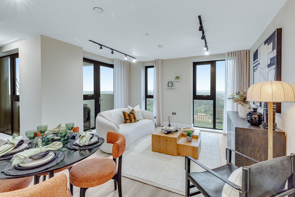 Property photo 1 of 11