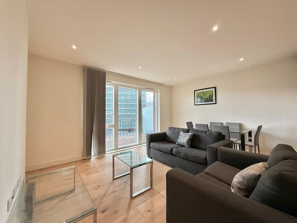 Property photo 2 of 17 Gallery