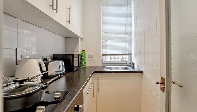 Property photo 2 of 9 Kitchen