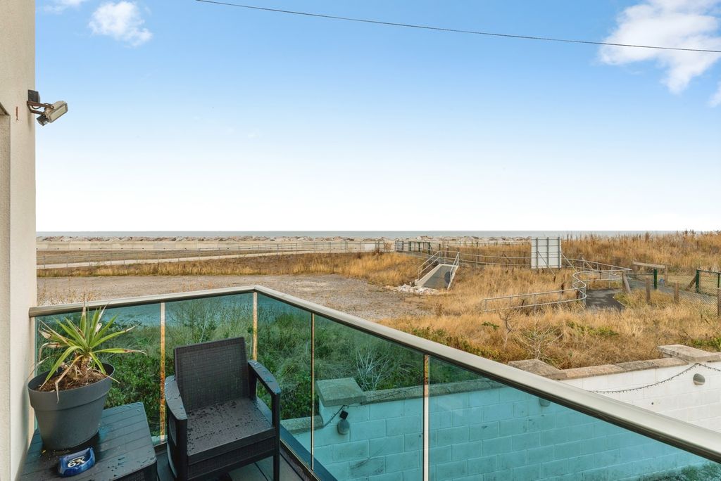 Property photo 2 of 29 Pbox-Img.Jpg