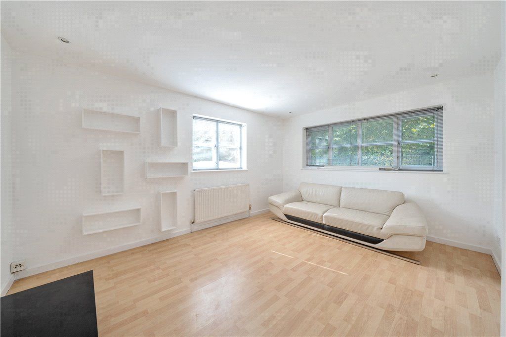 Property photo 2 of 11 Picture No. 03