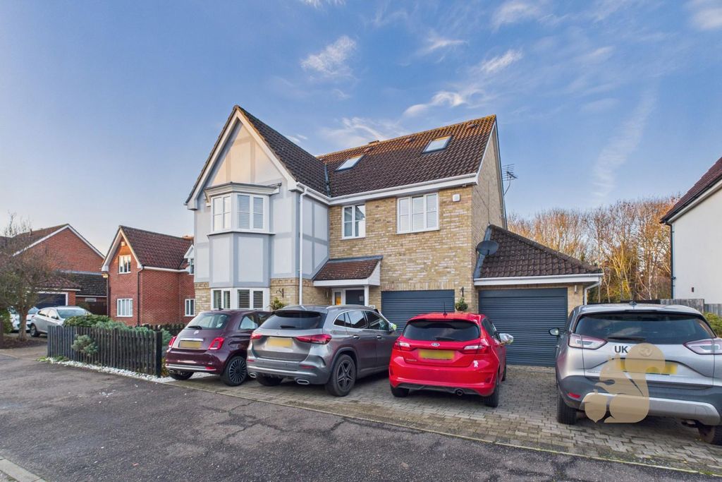 Property photo 1 of 35 Cam01659G0-Pr0687-Still039.Jpg