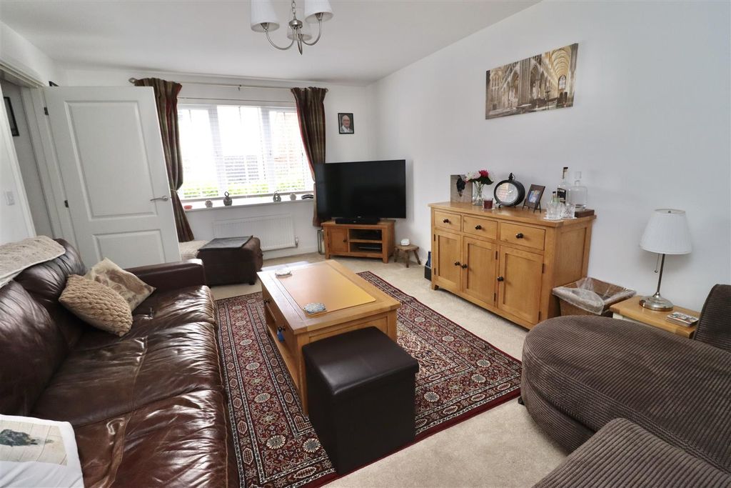 Property photo 3 of 16 Img_2250.Jpg