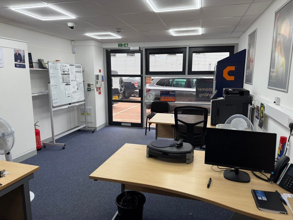 Property photo 3 of 11 Photo 18