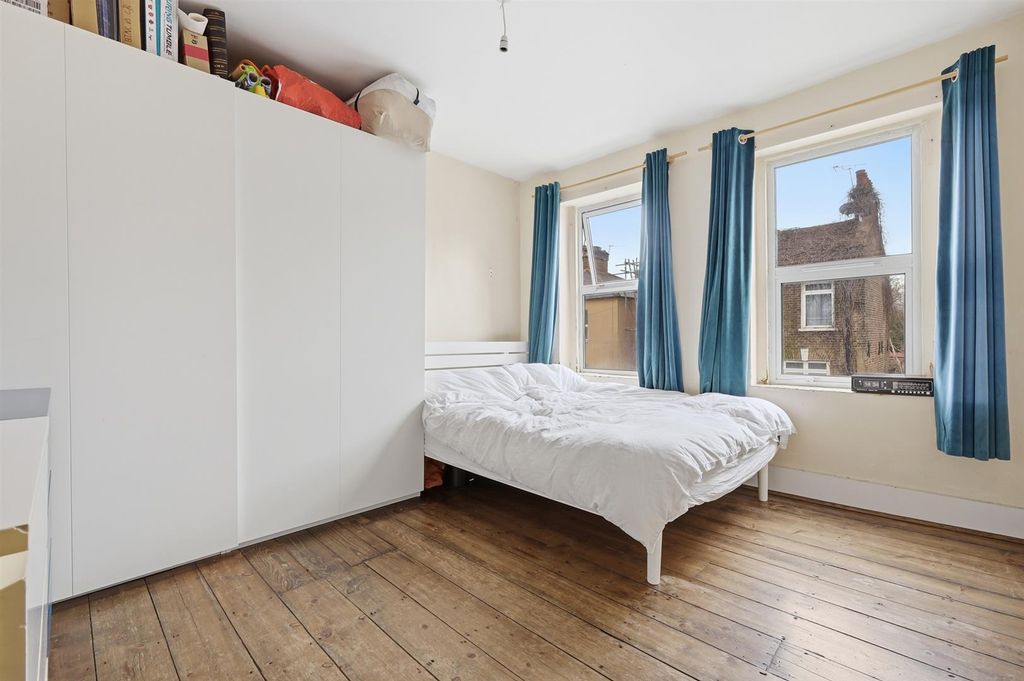 Property photo 3 of 13 15_Img_4931.Jpg