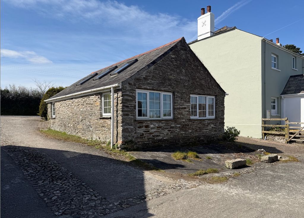 Property photo 2 of 12 3380084