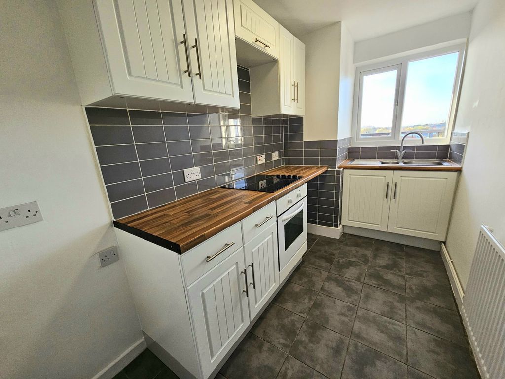 Property photo 2 of 9 Picture No. 02