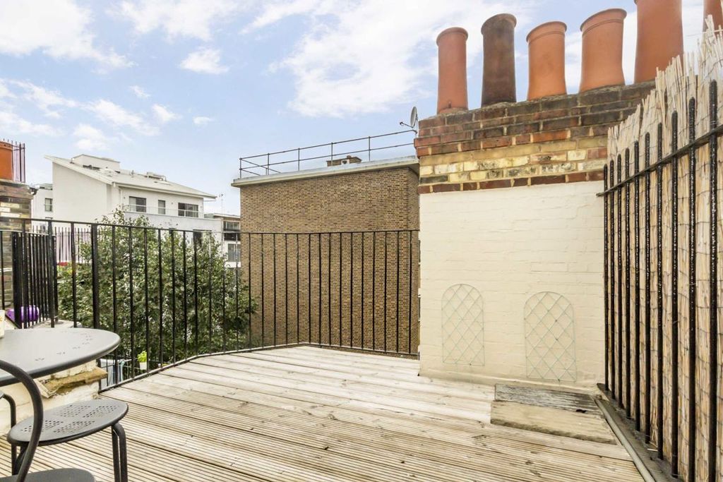 Property photo 3 of 4