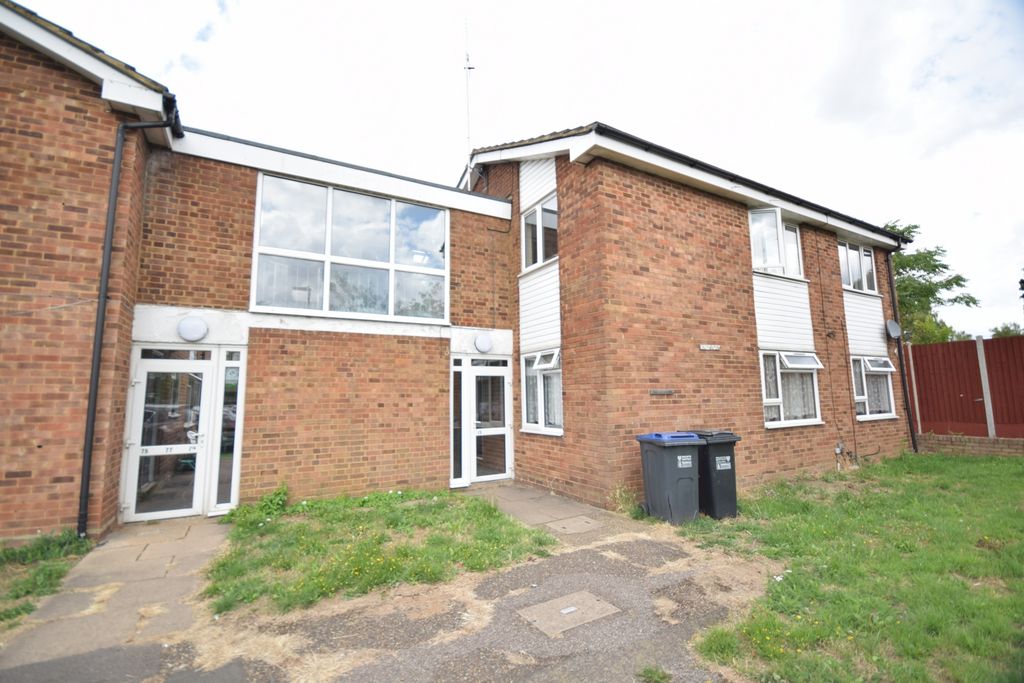 Property photo 1 of 8 Building