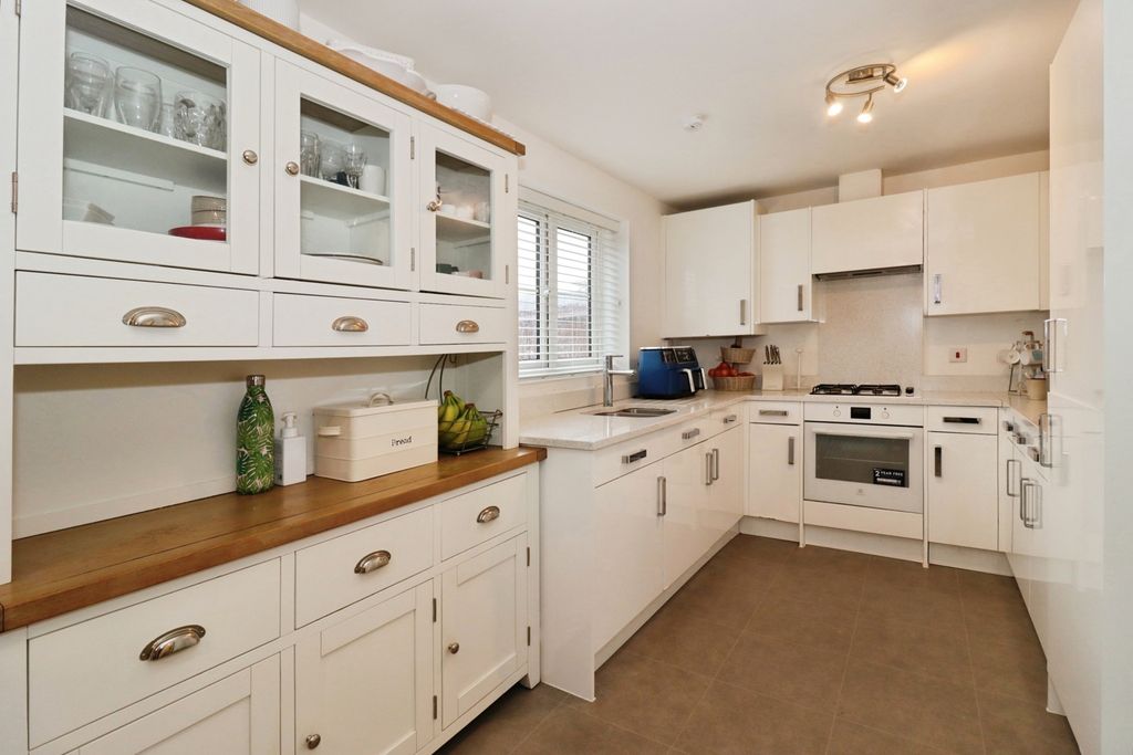 Property photo 2 of 19 Pbox-Img.Jpg