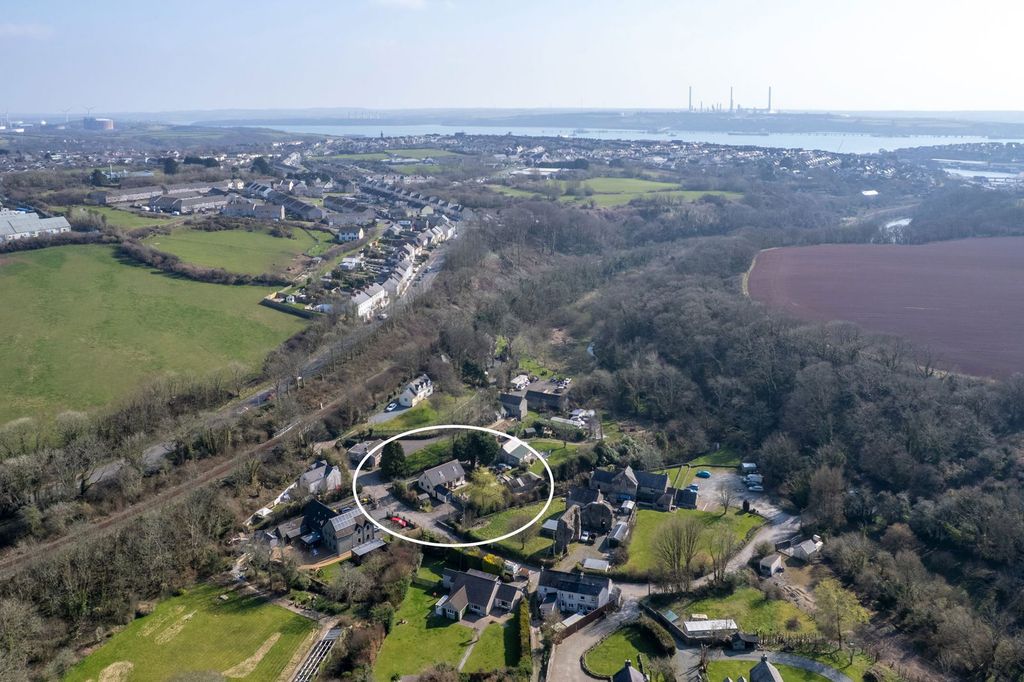 Property photo 1 of 26