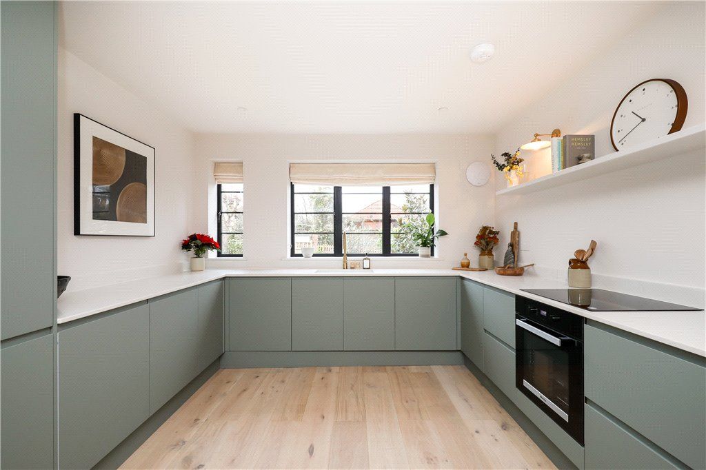 Property photo 2 of 18 Picture No. 37