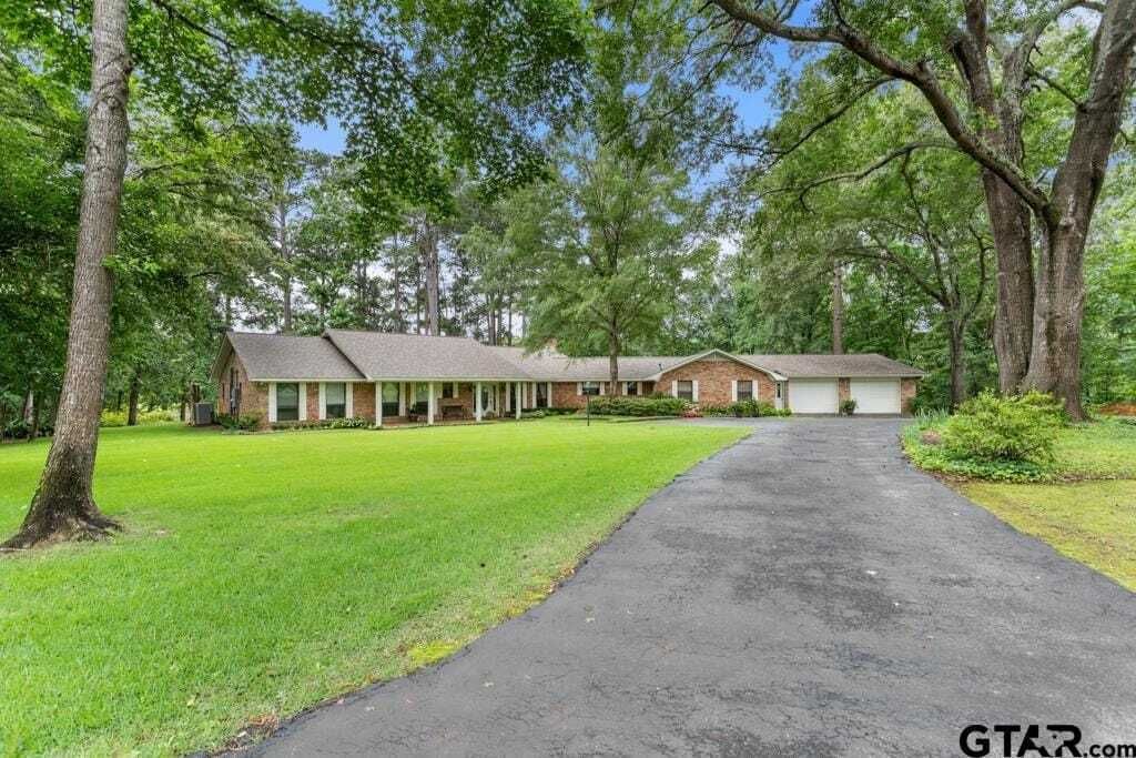 Property photo 1 of 31