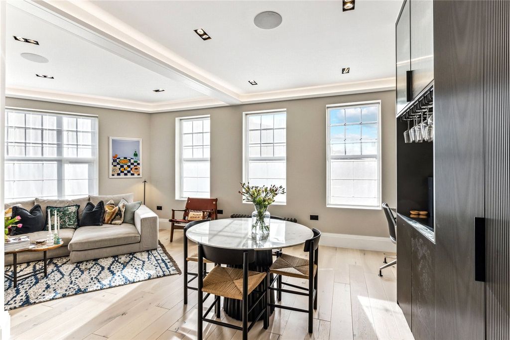 Property photo 3 of 12 Reception Room