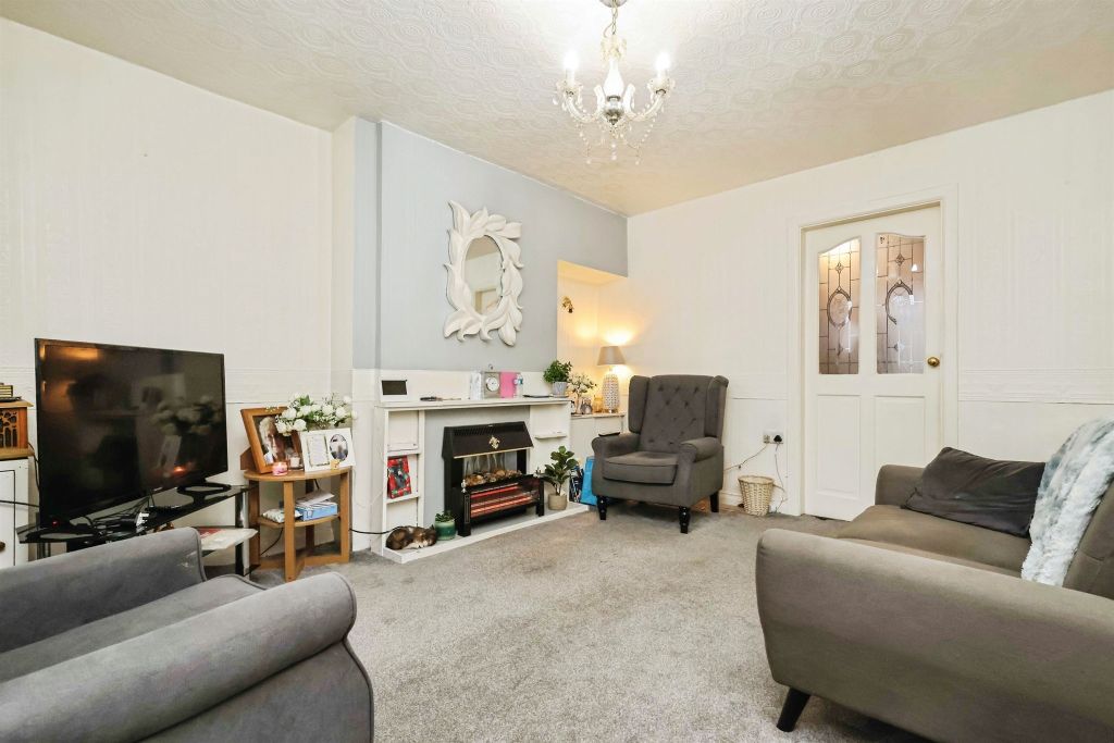 Property photo 3 of 18