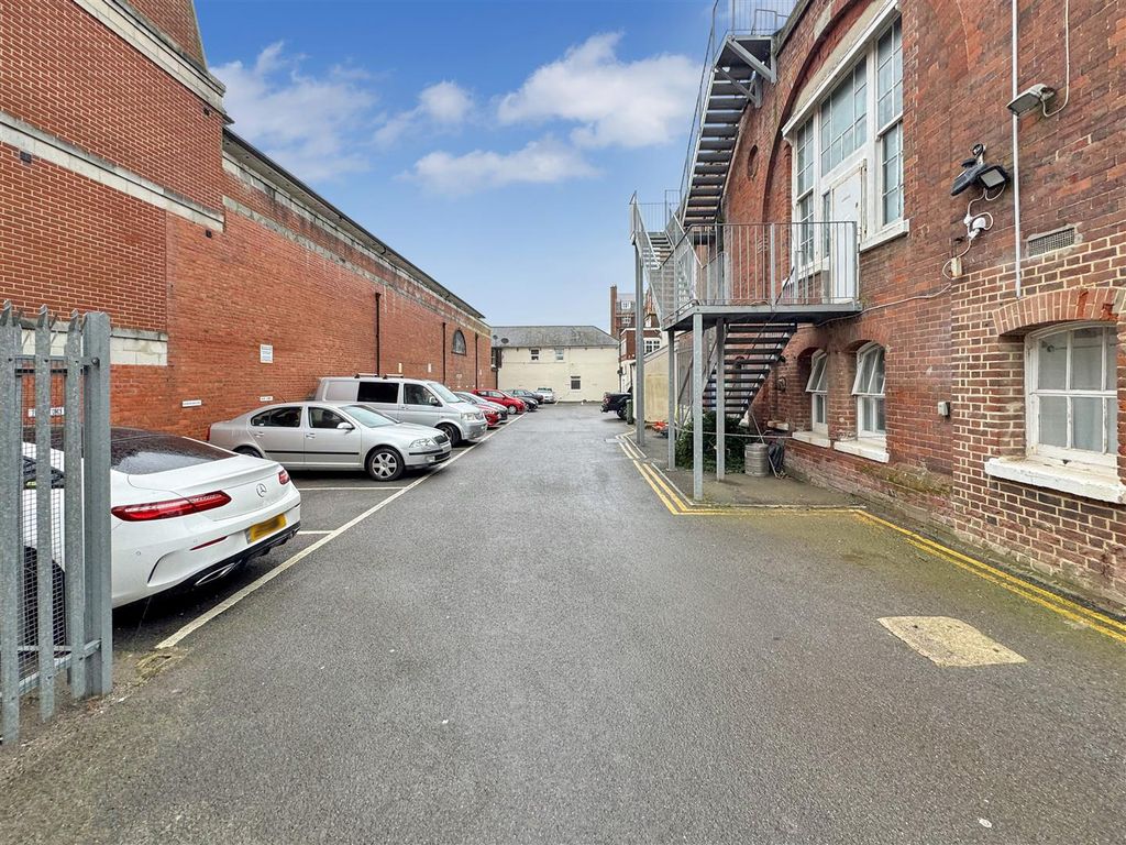 Property photo 2 of 9 2.Jpeg