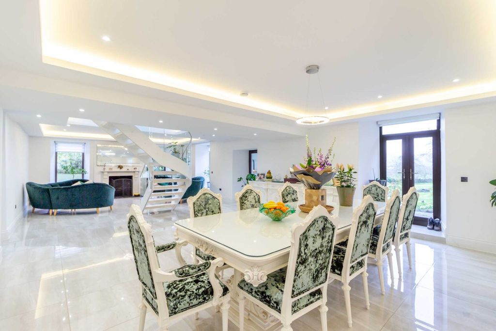 Property photo 3 of 55 P038062_03.Jpg