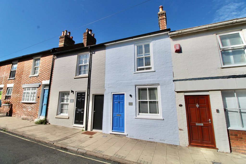 Property photo 1 of 24