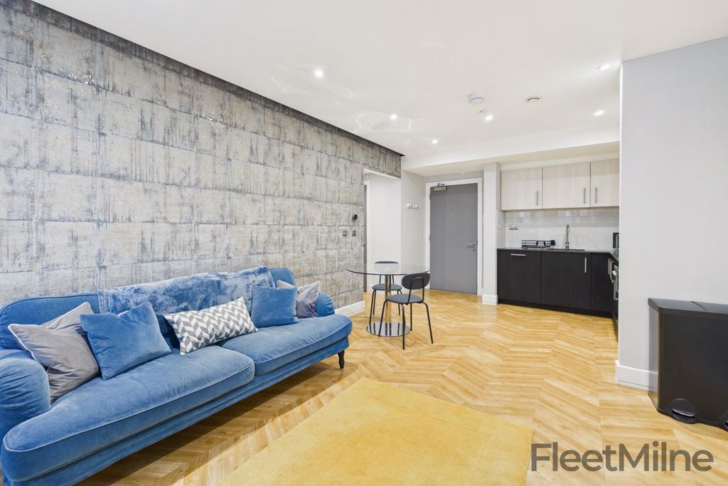 Property photo 1 of 12 Living Room