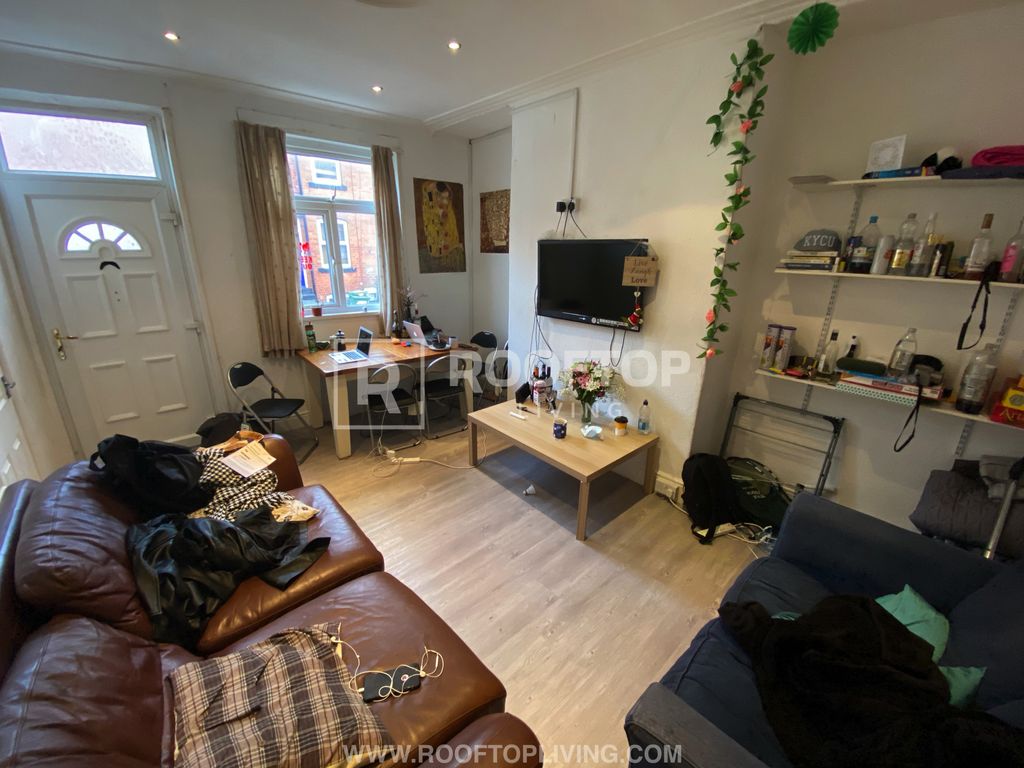 Property photo 3 of 18 Property Photo