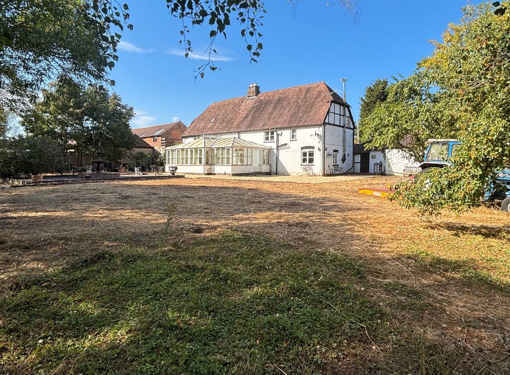 Property photo 2 of 30