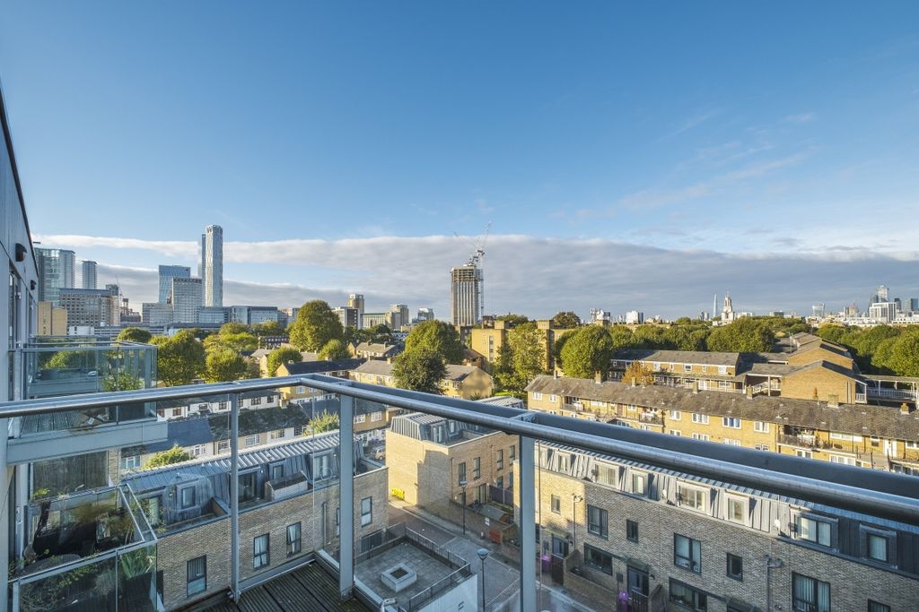 Property photo 3 of 14 Balcony 2