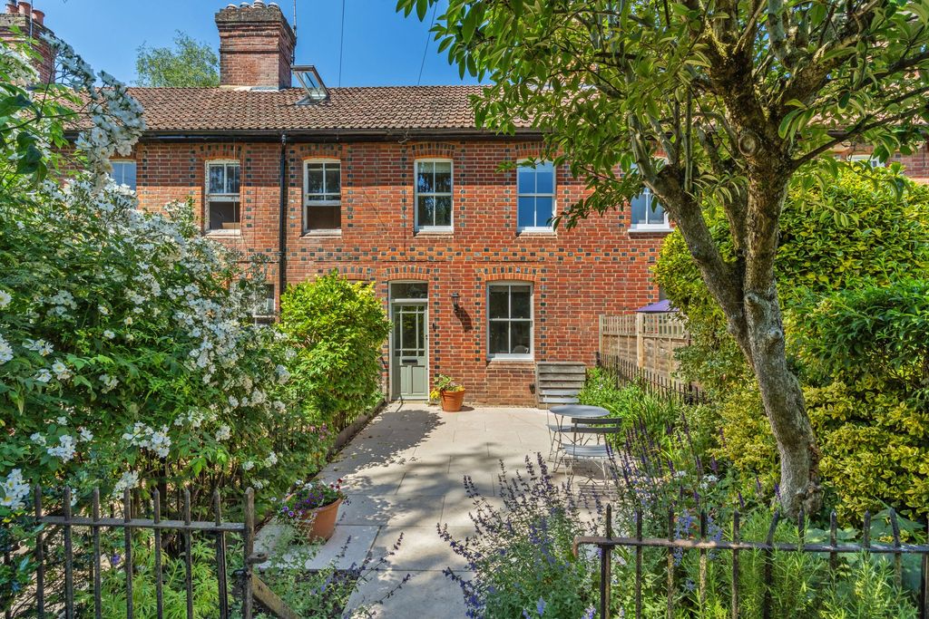 Property photo 1 of 13