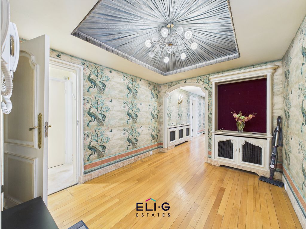 Property photo 1 of 17 Five Bedroom Flat With Huge Terrace Available Asap