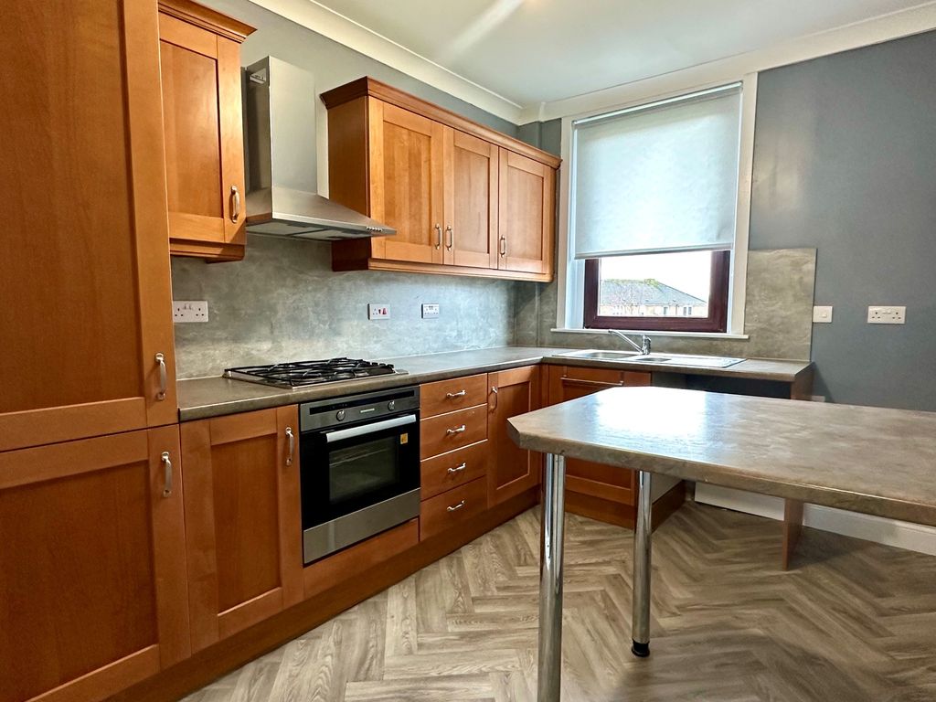 Property photo 2 of 5 Kitchen
